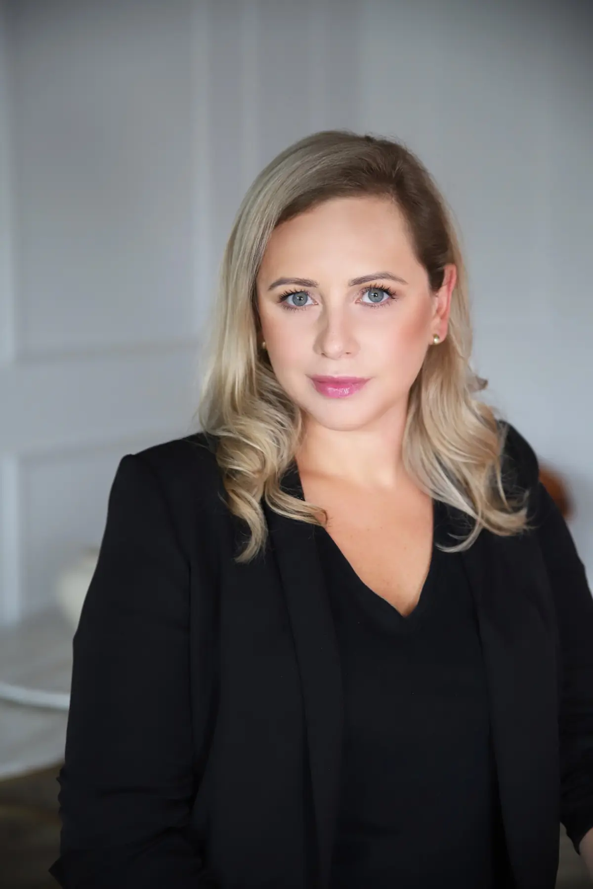 Agata — Zabiegi na ciało i masaże liftingujące, Nadobne Kosmetologia